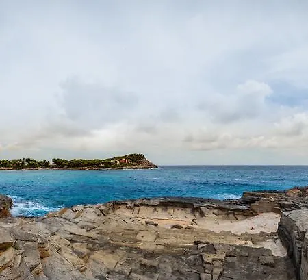 Вилла Cala Padri *
